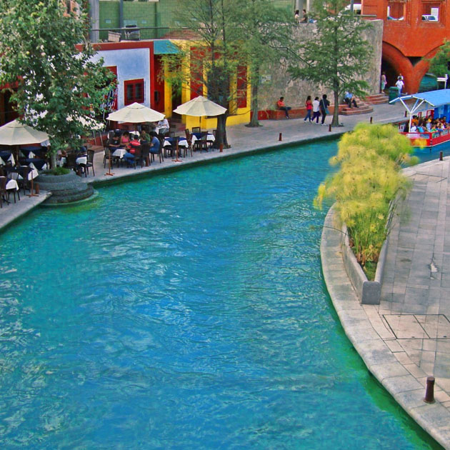 RECORRER EL PASEO DE SANTA LUCÍA, MONTERREY, DESTINOS DE MÉXICO